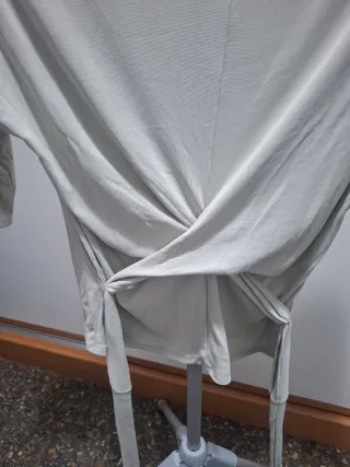 Blusa beige cruzada talla única