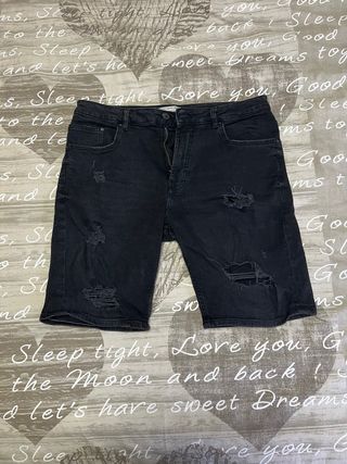 Pull&Bear shorts negros desgastados