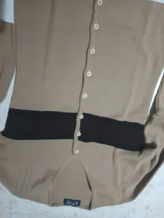 Conjunto 2 jerseys UNIT beige y negro