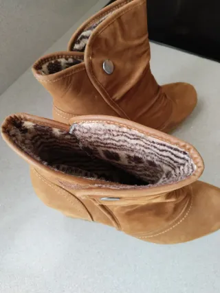 Botas de cuña marrones para mujer
