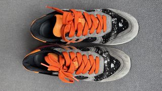 Zapatillas Hogan grises y naranjas