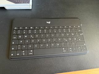 Logitech KEYS-TO-GO Tastiera DEU Bluetooth