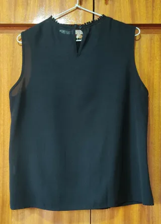 Blusa encaje negro