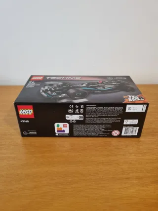 LEGO Technic Mercedes-AMG F1 W14 E Performance