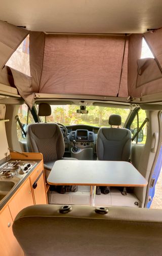 SALGAI-SE VENDE OPEL VIVARO CAMPER