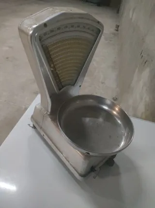 Balanza antigua de cocina