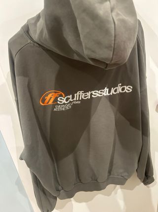 Sudadera scuffers verde oliva