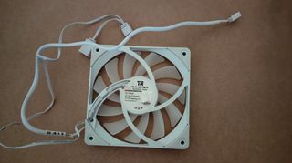 Ventoinha Thermalright TL-C12015W-5 ARGB