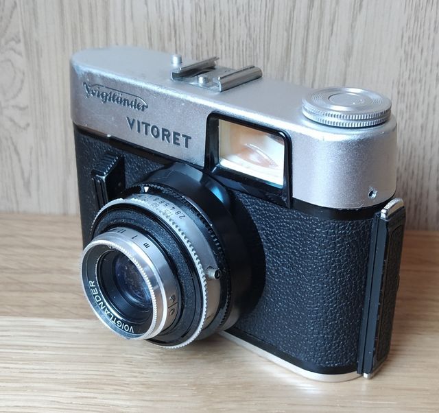 Cámara Voigtländer Vitoret Plata/Negra