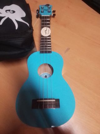 Ukelele Soprano Octopus Azul + Funda