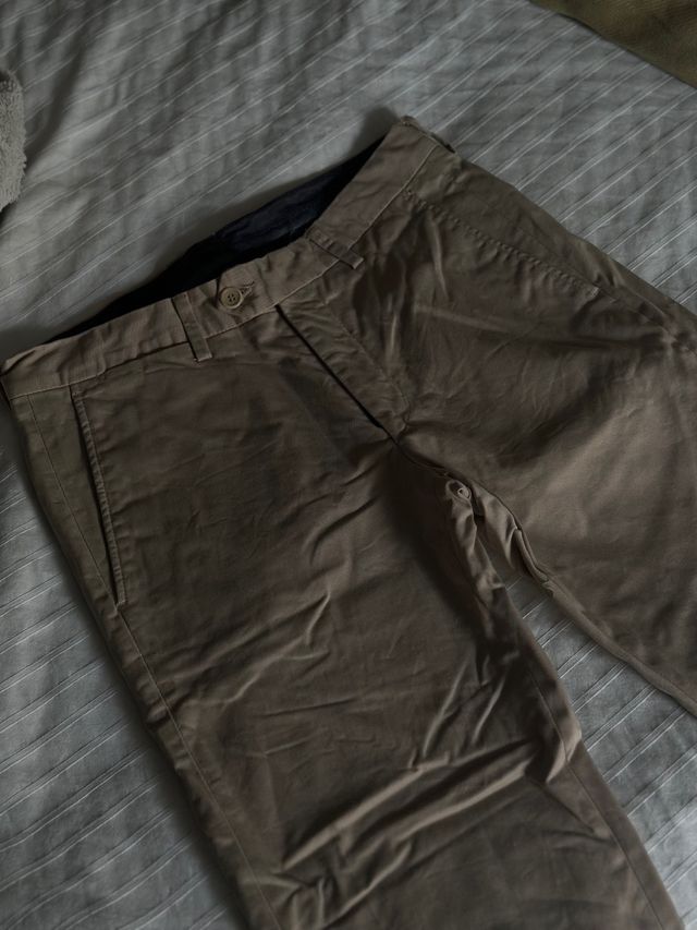 Pantalón de vestir beige hombre