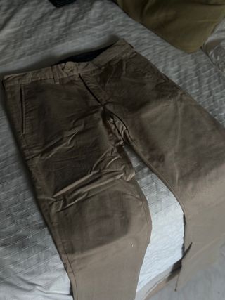 Pantalón de vestir beige hombre