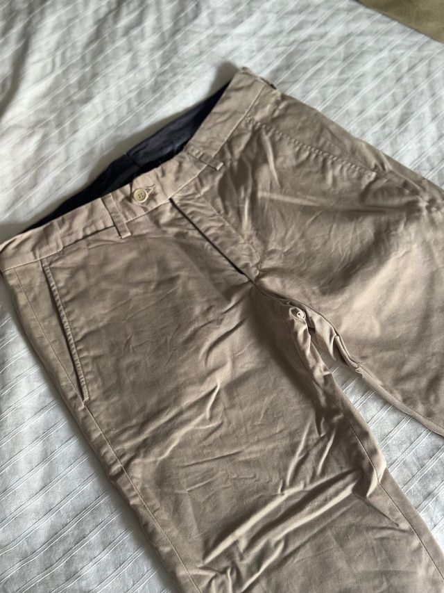 Pantalón de vestir beige hombre
