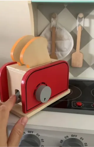 Cocinita de madera infantil