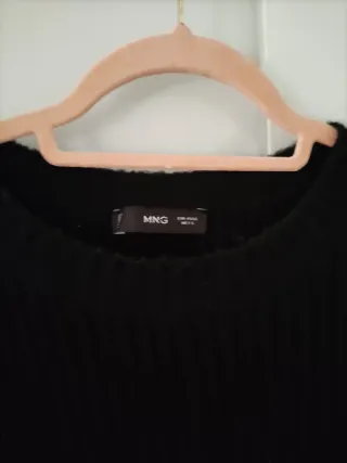 Jersey negro Mango con abalorios