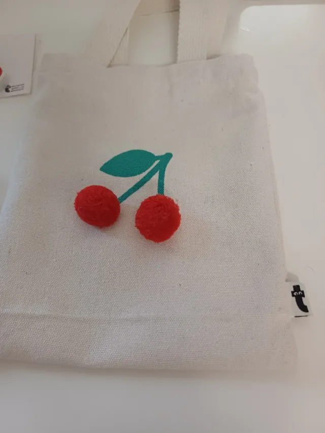 Conjunto papelería TIGER cerezas