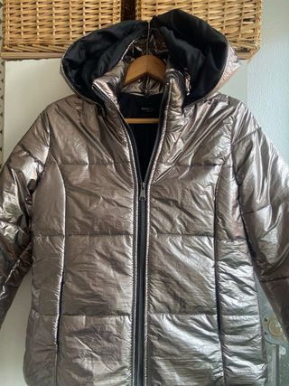 Plumífero plateado a estrenar