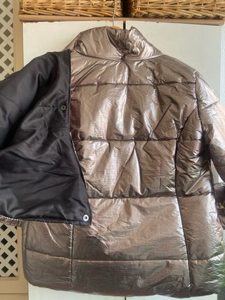 Plumífero plateado a estrenar