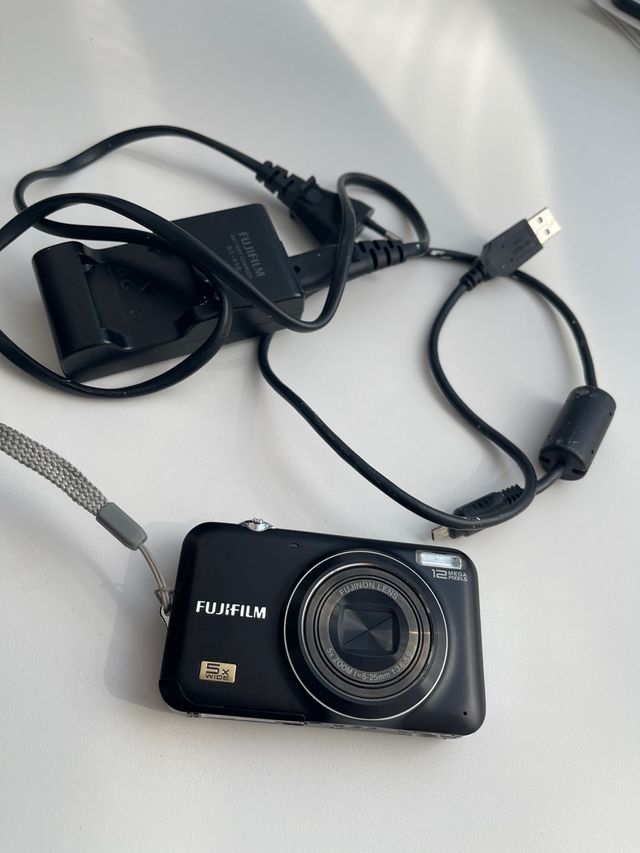Cámara Fujifilm 12MP 5x Zoom