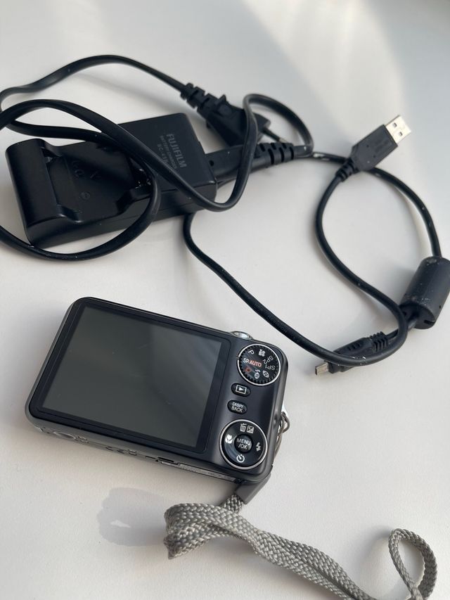 Cámara Fujifilm 12MP 5x Zoom