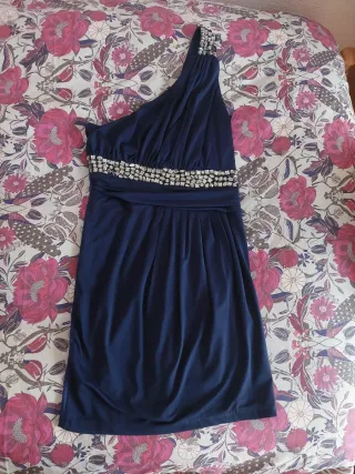 Vestido azul de fiesta con pedrería