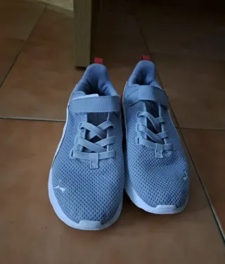 Zapatillas Puma Gris Talla 35