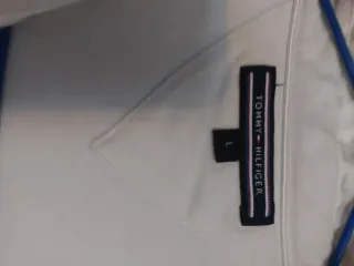 Blusa de manga larga, de Tommy Hilfiger. Blanca