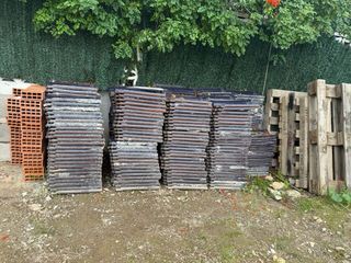 Tejas de cerámica azul