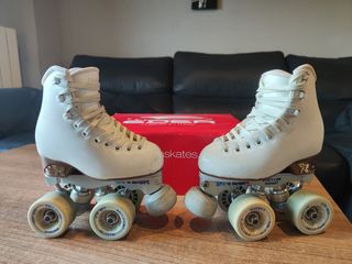 Patines de patinaje artístico