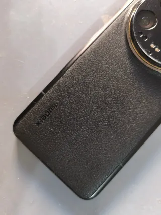 Xiaomi 14 Ultra 512GB y kit fotografico