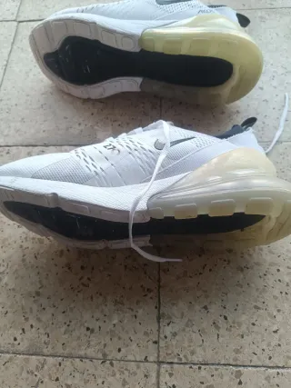 Zapatillas Nike Air 270 Beige/Blanco