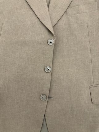Traje de caballero beige