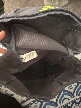 Mochila Real Madrid Adidas Gris y Amarilla