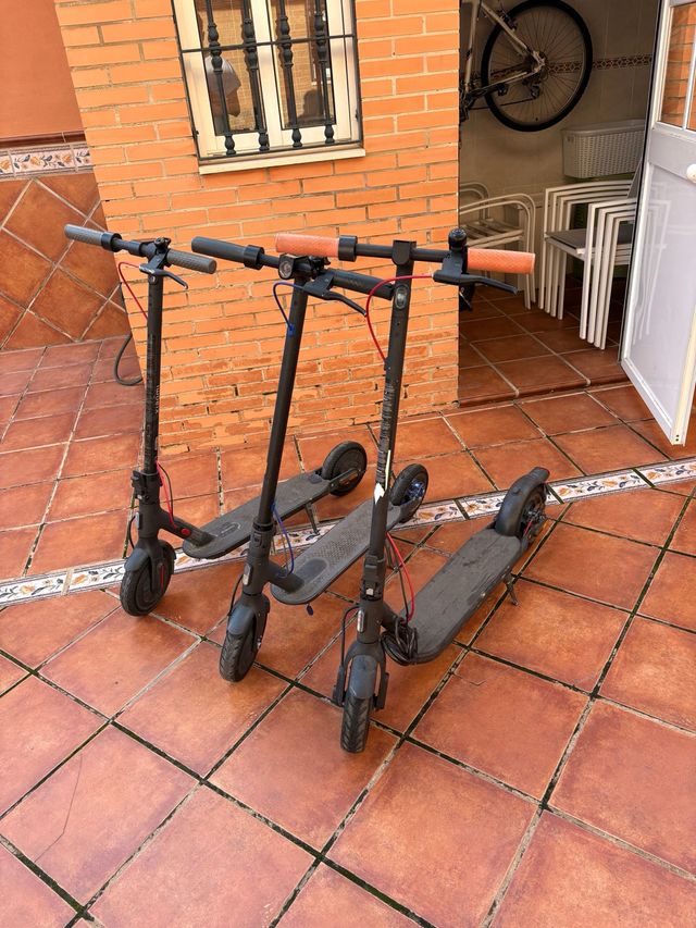 Lote 3 Patinetes Eléctricos