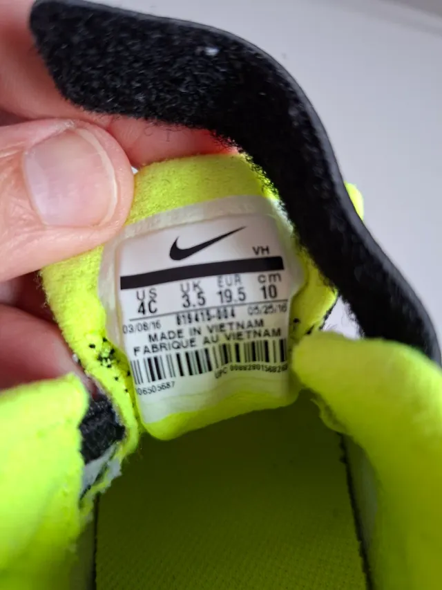 Zapatillas Nike Bebé Negras y Verdes