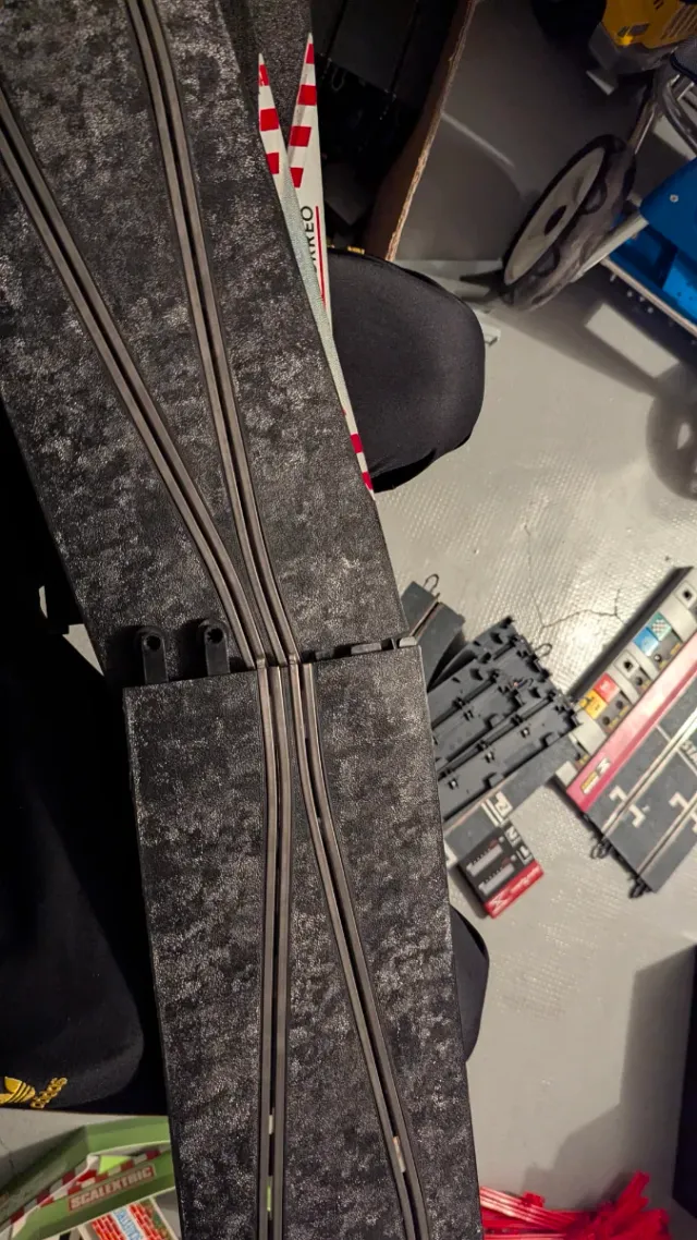 Chicanne Scalextric 2 piste e cambi di corsia