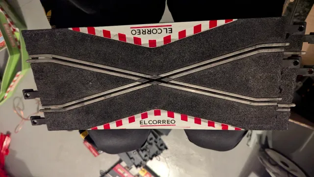 Chicanne Scalextric 2 piste e cambi di corsia