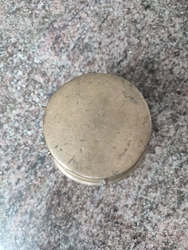 Mortero antiguo de hierro