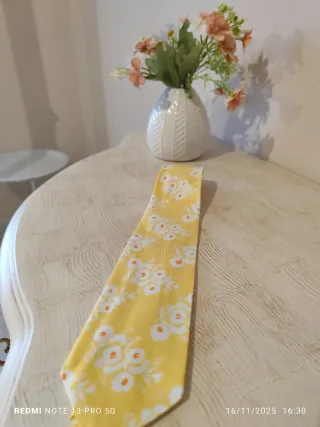 Cravatta Benetton nuova floreale