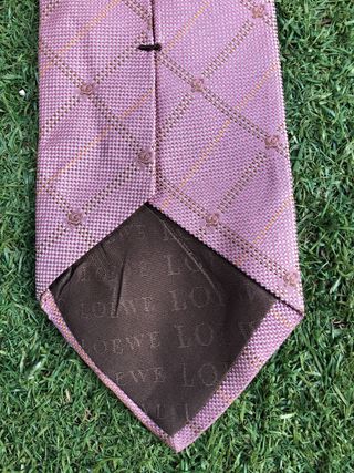 Corbata Loewe rosa original