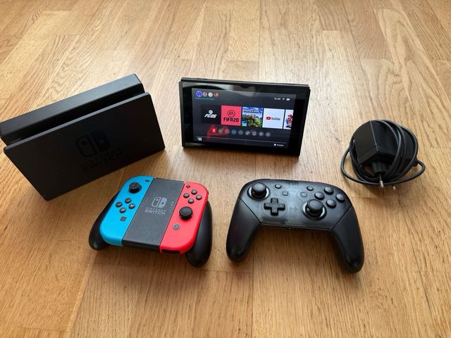 Nintendo Switch + Accesorios y Juegos