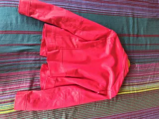 Chaqueta Guess Rosa Cuero