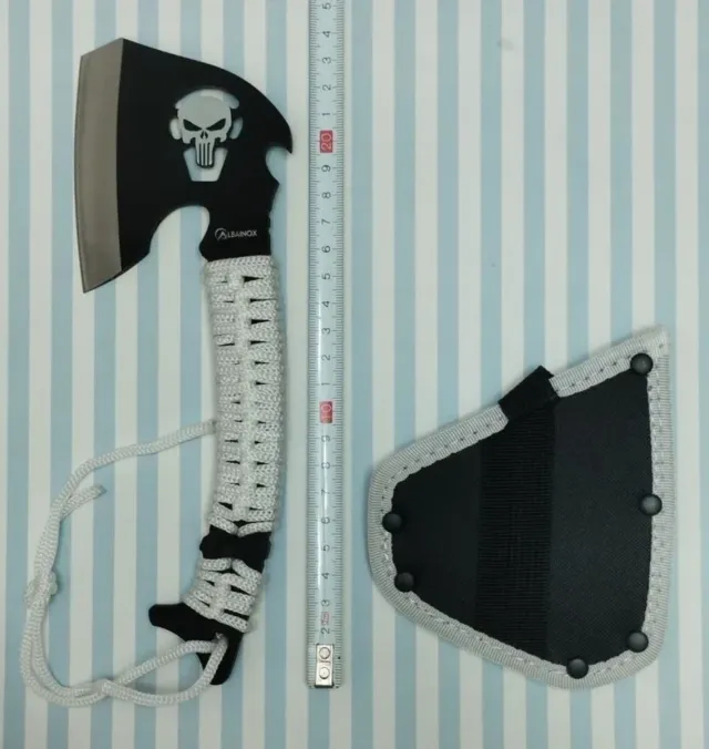 REBAJADA HACHA THE PUNISHER (EL CASTIGADOR)+ FUNDA