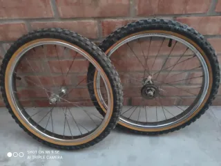 Cuadro BH California BMX y Ruedas