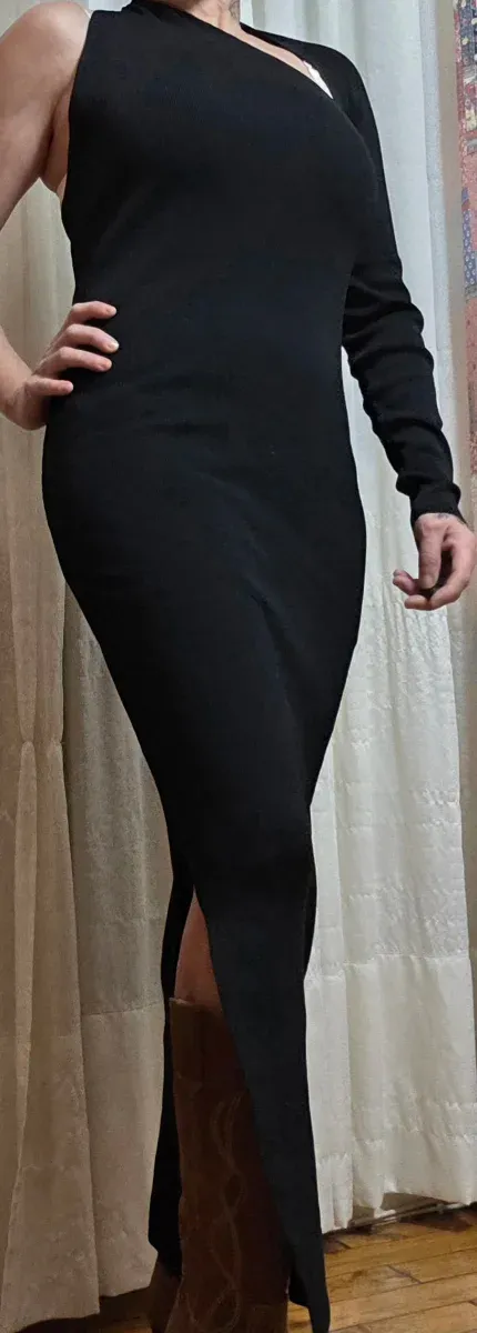 Vestido asimétrico negro