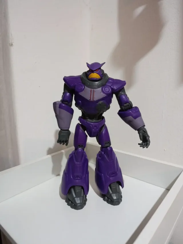 Muñeco Zurg Morado