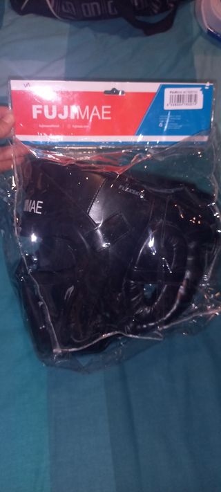 Casco con parrilla de boxeo Fujimae