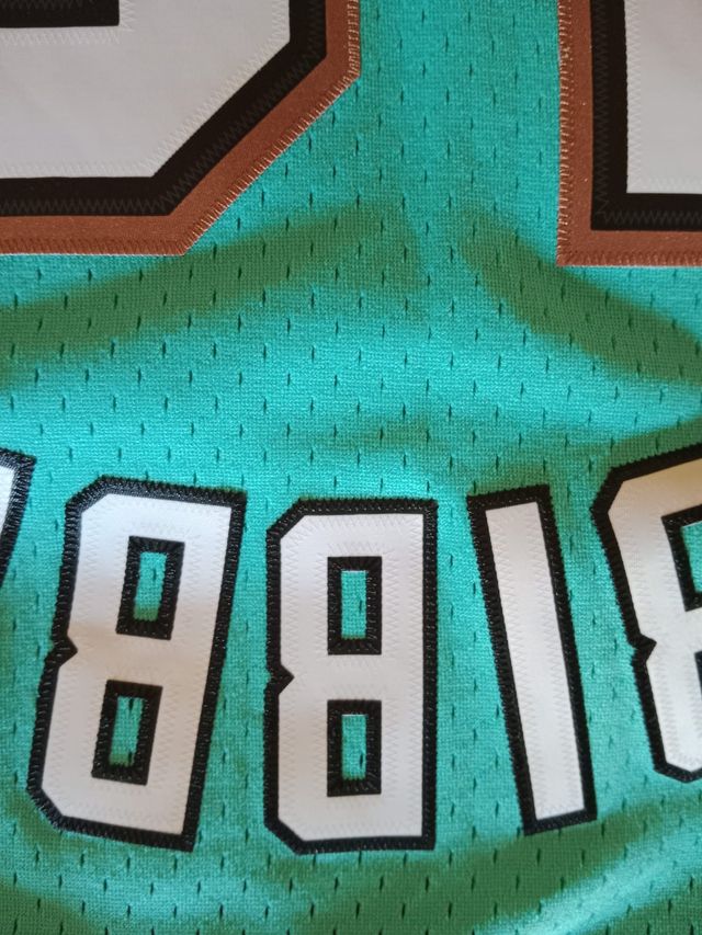 Camiseta Vancouver Grizzlies Bibby 10