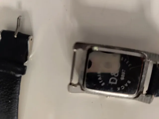 Reloj D&G Cuadrado Negro y Plateado