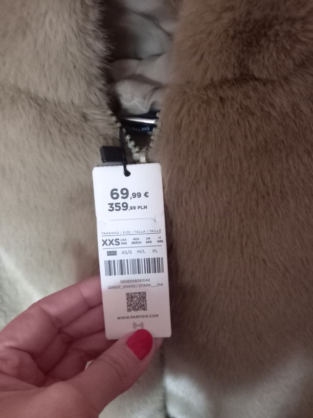 Abrigo verde a estrenar XXSmarca Parfois